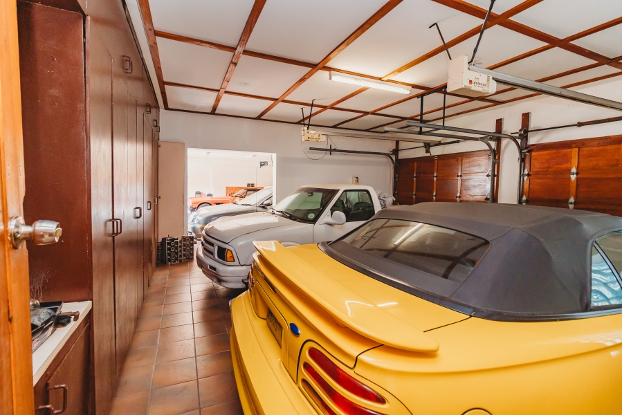 5 Bedroom Property for Sale in Heatherlands Western Cape